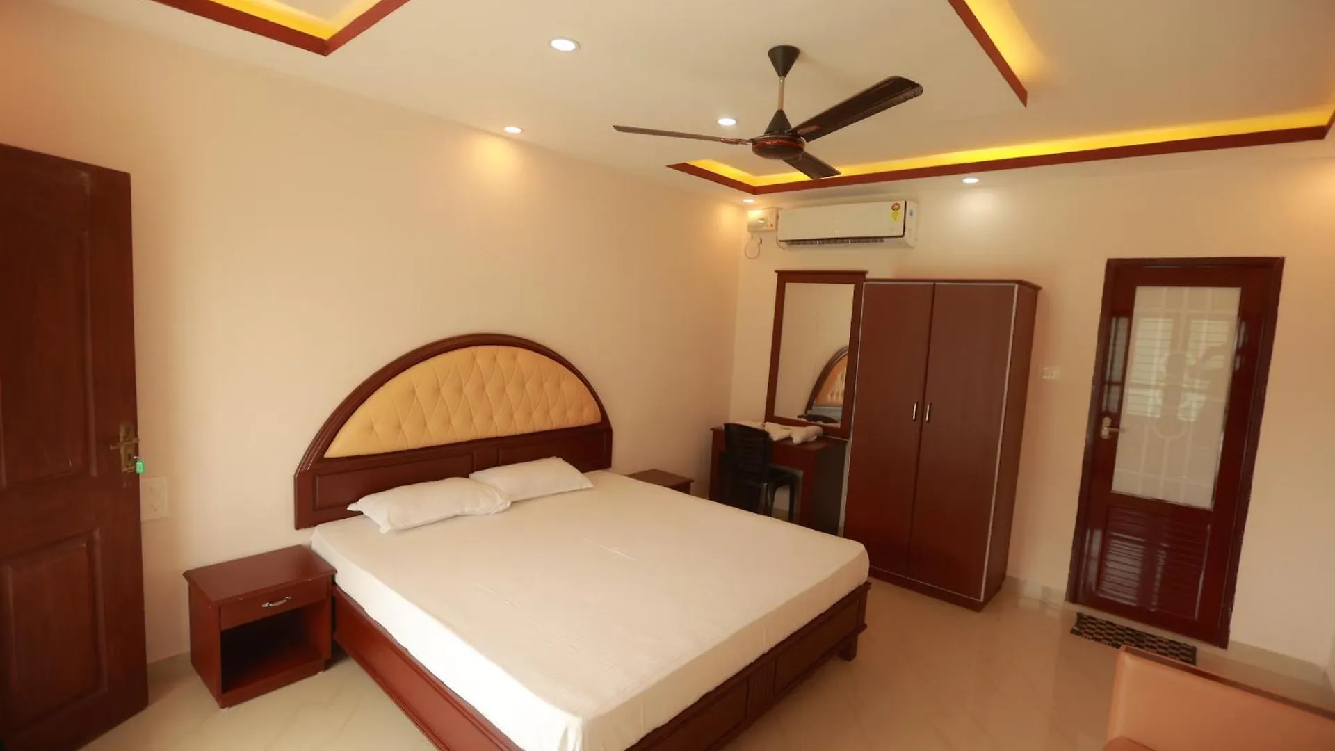 Kappil Meadows Hotel Varkala